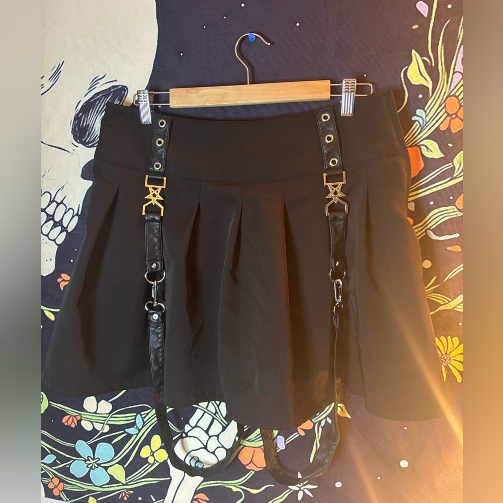 Killstar mini skirt with suspenders
